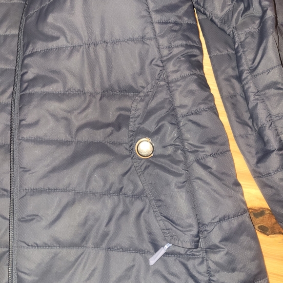 Mammut size small synthetic insulation jacket - Picture 2 of 3